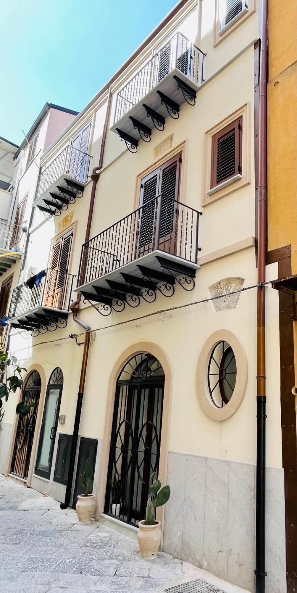 Sikelia Apartment Centro Palermo Esterno foto